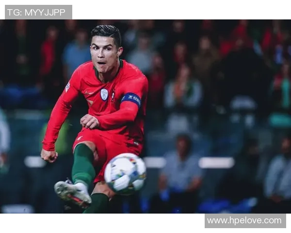 日韩足球明星体重揭秘：他们的身材管理与竞技表现之间的关系分析