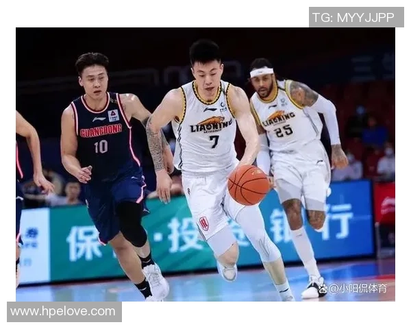 武汉篮球队耐力争议引发热议球迷对球队表现和训练方式展开激烈讨论